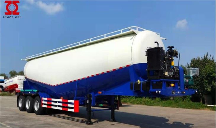 40m3 Razsut cement tanker polpriklopnik